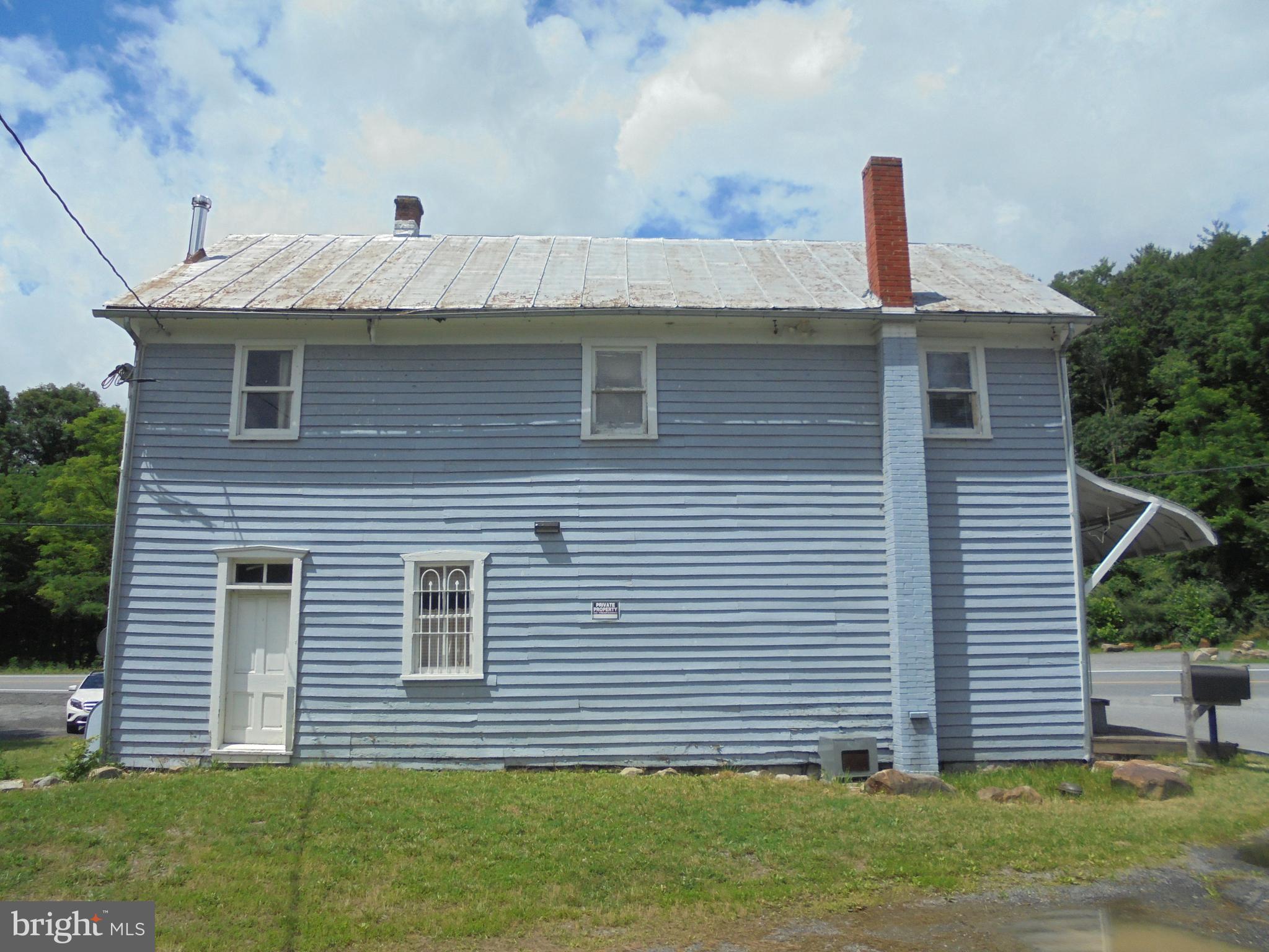 12261 Valley Road Berkeley Springs, WV 25411 - Photo 43 of 56 Side