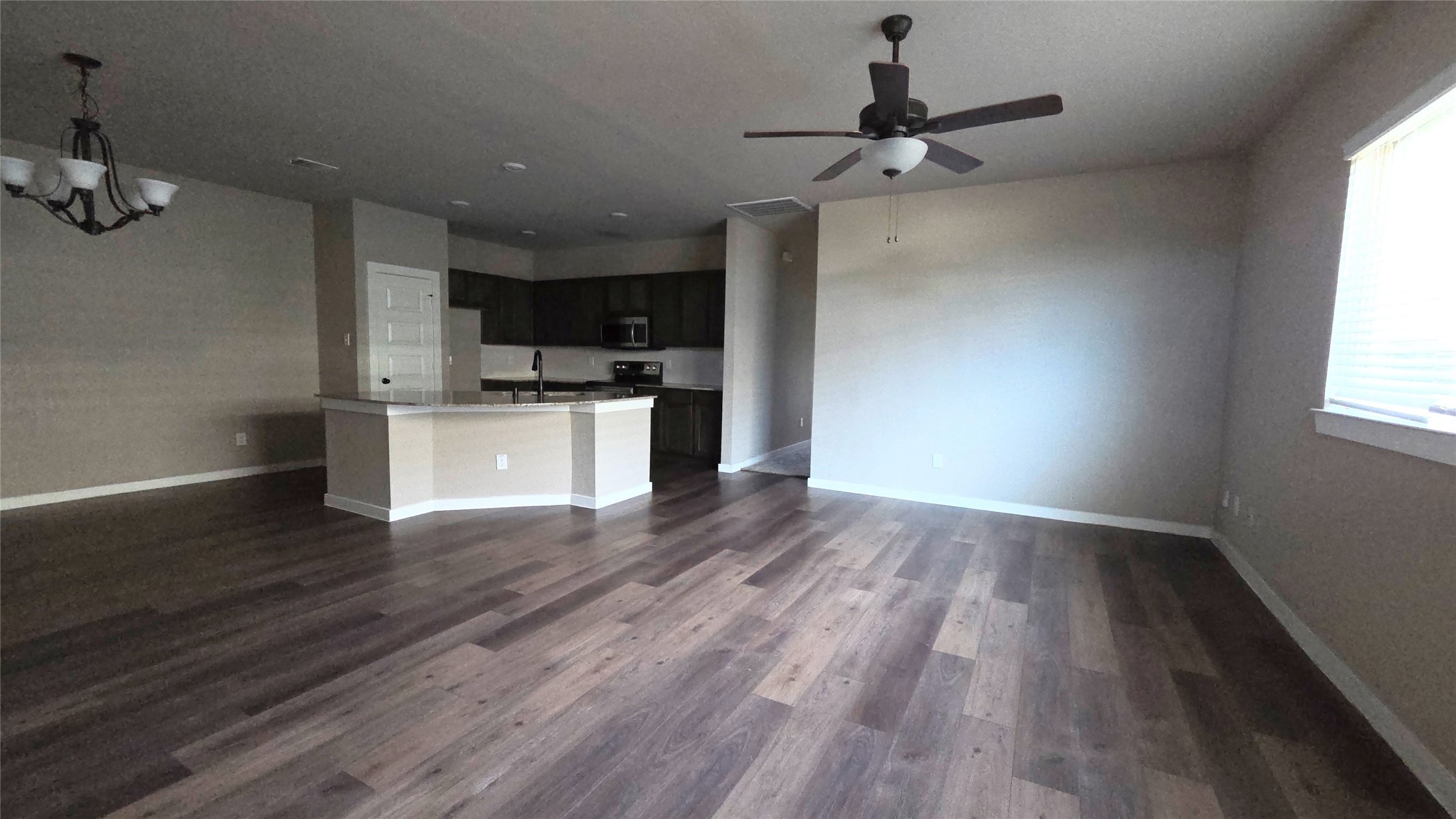 9721 Grosbeack Lane Magnolia, TX 77354 - Photo 3 of 12