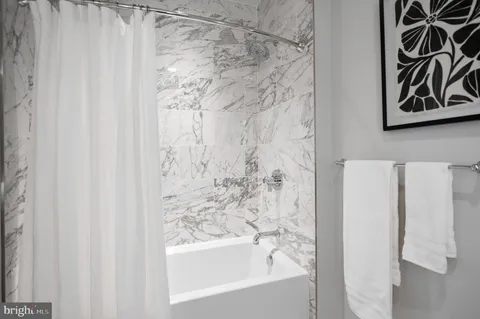 $1,380,000 | 1781 North Pierce Street, Unit 501, Arlington, VA 22209