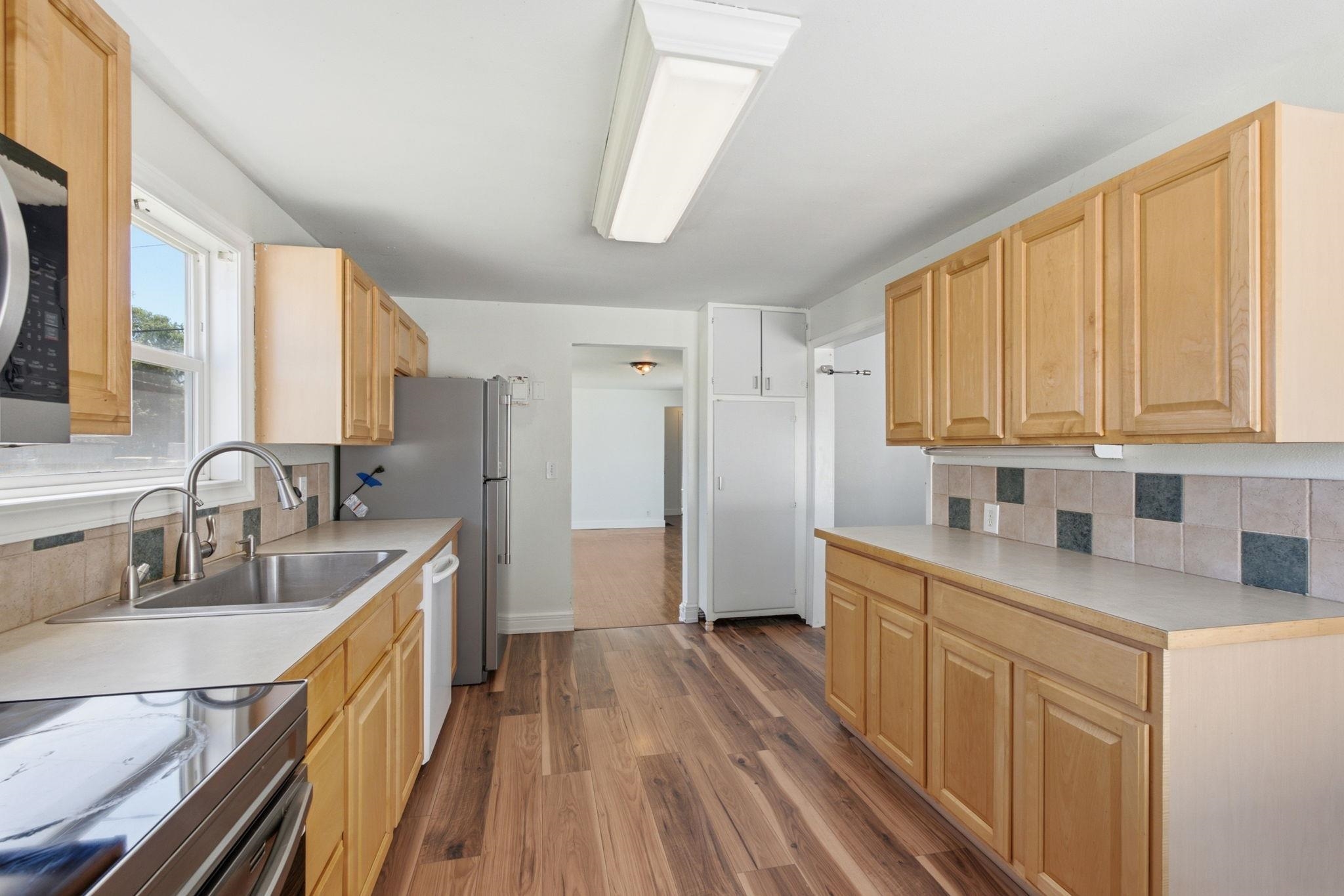 2803 West Rowan Avenue Spokane, WA 99205 - Photo 7 of 24
