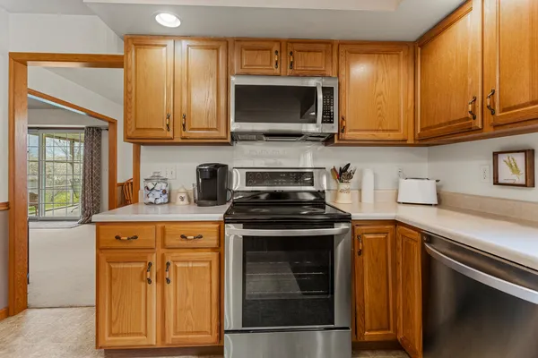 $364,900 | 807 Heather Drive, Mahomet, IL 61853