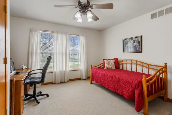 $364,900 | 807 Heather Drive, Mahomet, IL 61853