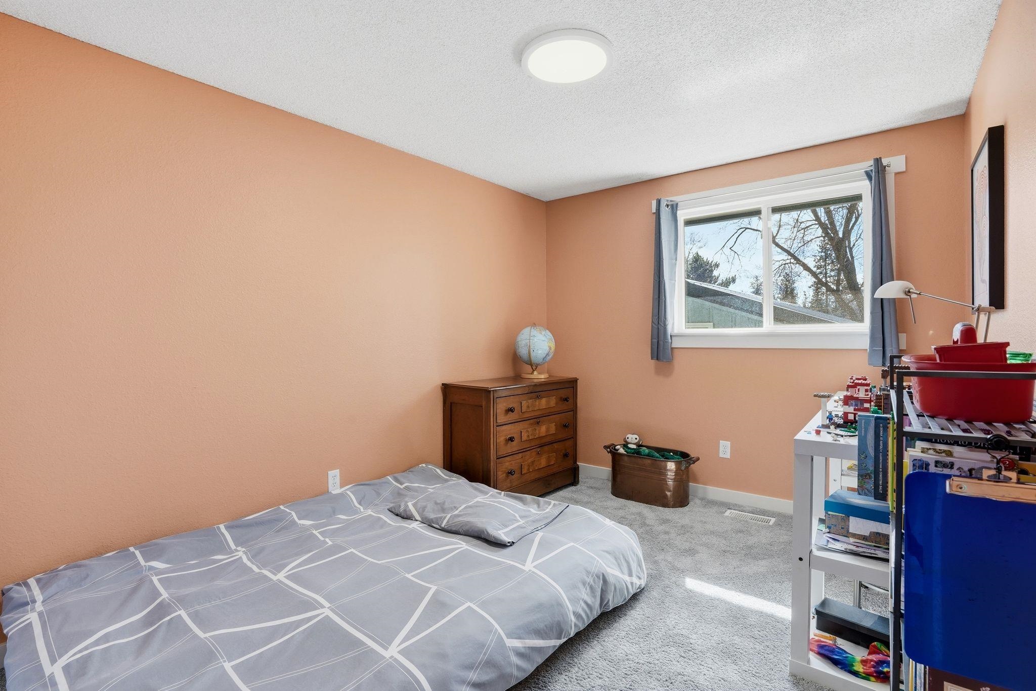 1227 East 36th Avenue Spokane, WA 99203 - Photo 19 of 44