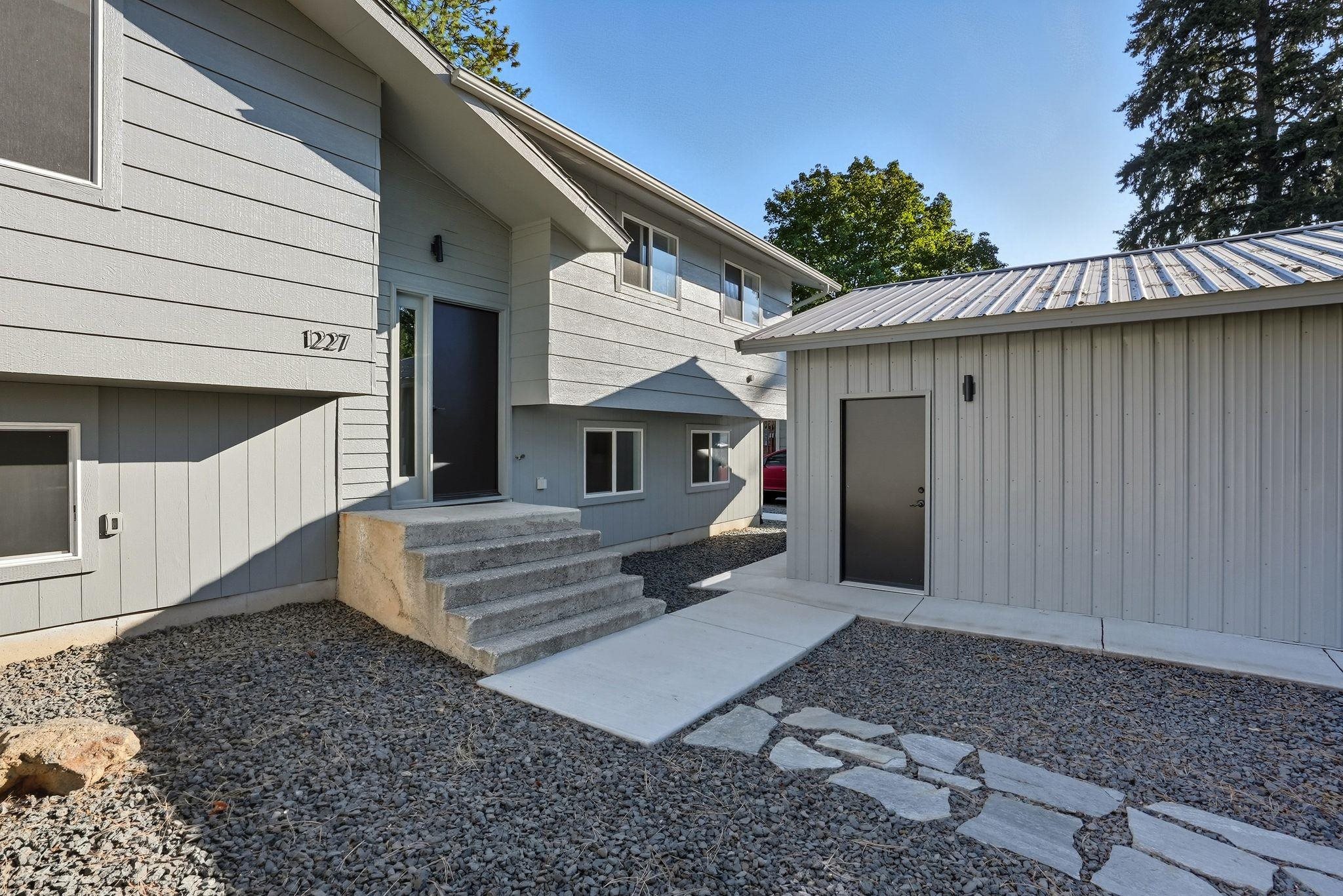 1227 East 36th Avenue Spokane, WA 99203 - Photo 39 of 44