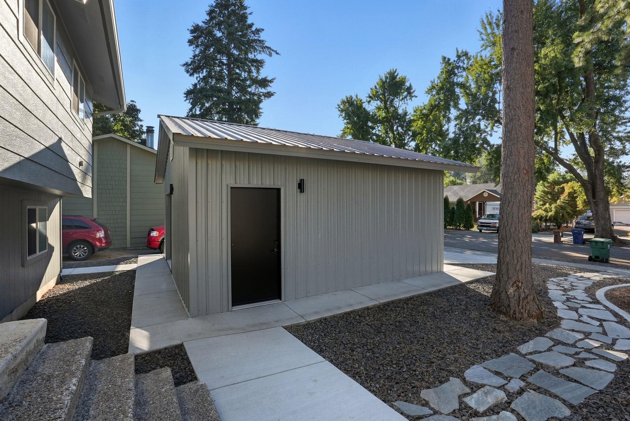 1227 East 36th Avenue Spokane, WA 99203 - Photo 40 of 44