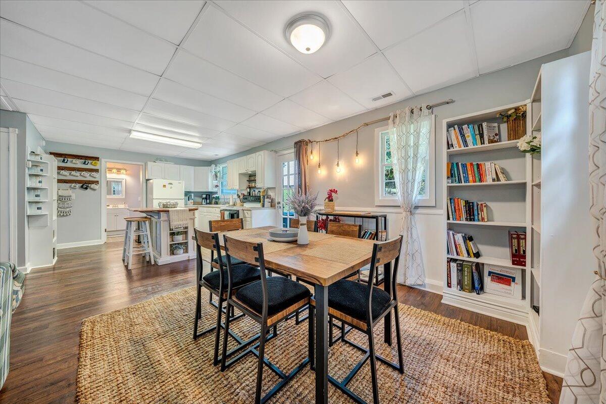 102 Ridgemont Court Thaxton, VA 24174 - Photo 24 of 48 Pretty floating floor