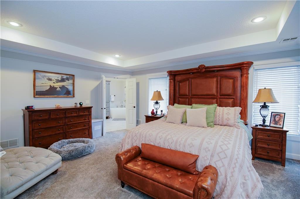 4304 Northeast Walnut Ridge Lee's Summit, MO 64064 - Photo 36 of 52 Gallery Image 36