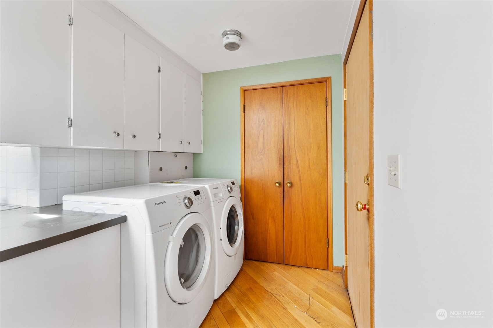 7634 South 112th Street Seattle, WA 98178 - Photo 10 of 26 a utility room with dryer and washer
