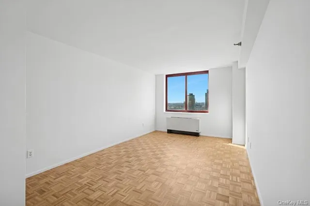 $875,000 | 4-74 48th Avenue, Unit 35L | Long Island City