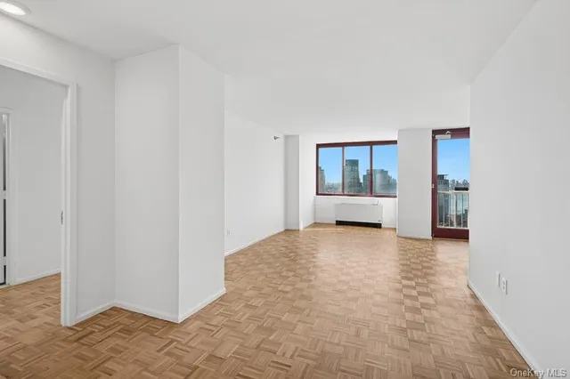 $875,000 | 4-74 48th Avenue, Unit 35L | Long Island City