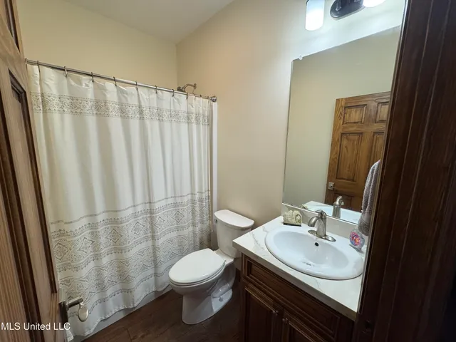 $399,000 | 648 Iona Court, Diamondhead, MS 39525