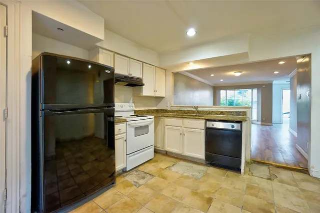 $68,400 | 3420 Hidalgo Drive, Unit 206, Dallas, TX 75220