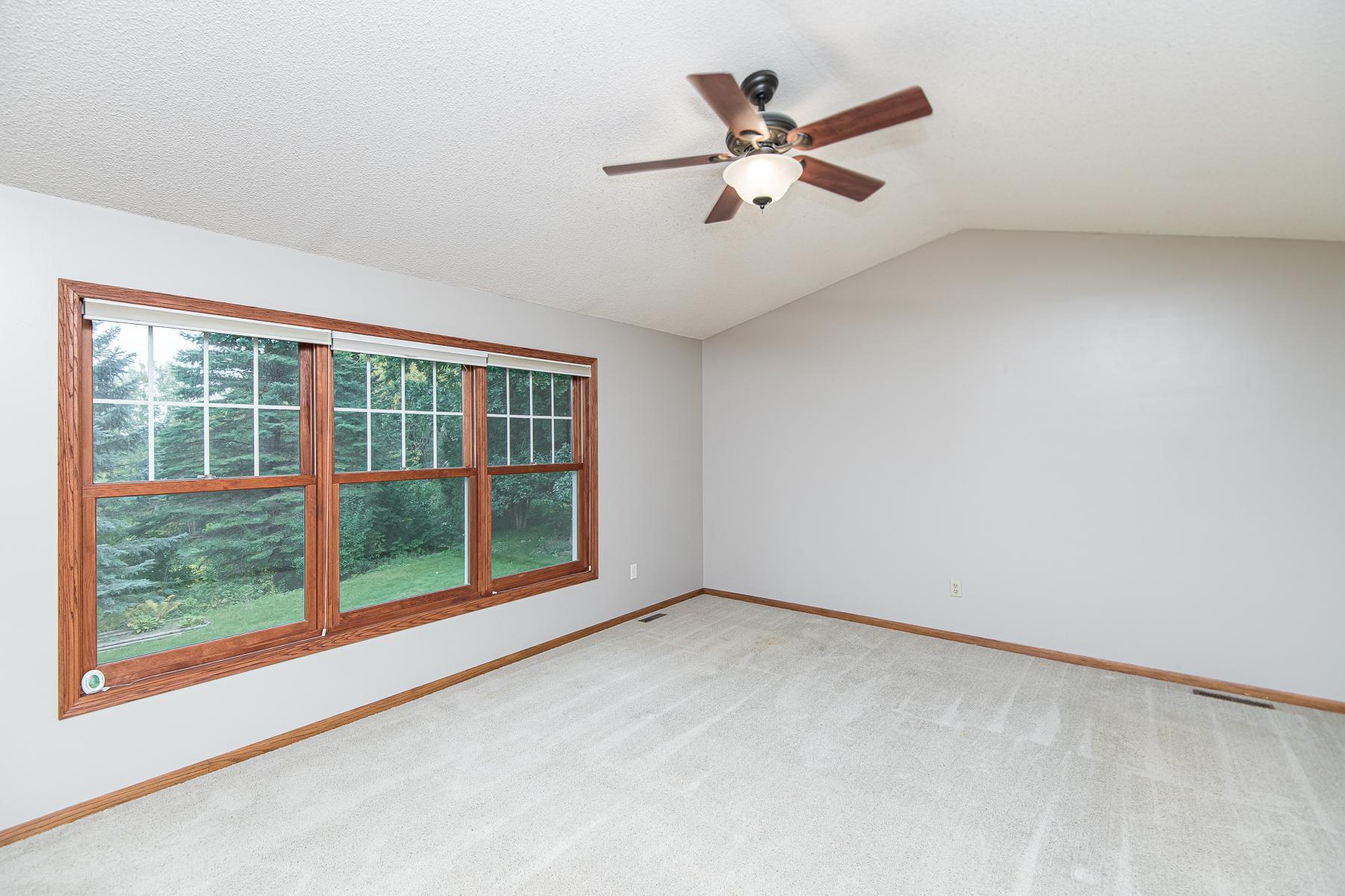 1408 Woodview Lane Southwest Rochester, MN 55902 - Photo 22 of 38 Gallery Image 22