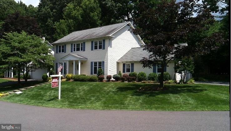 10100 Marshall Pond Road Burke, VA 22015 - Photo 3 of 21 Exterior (Front)