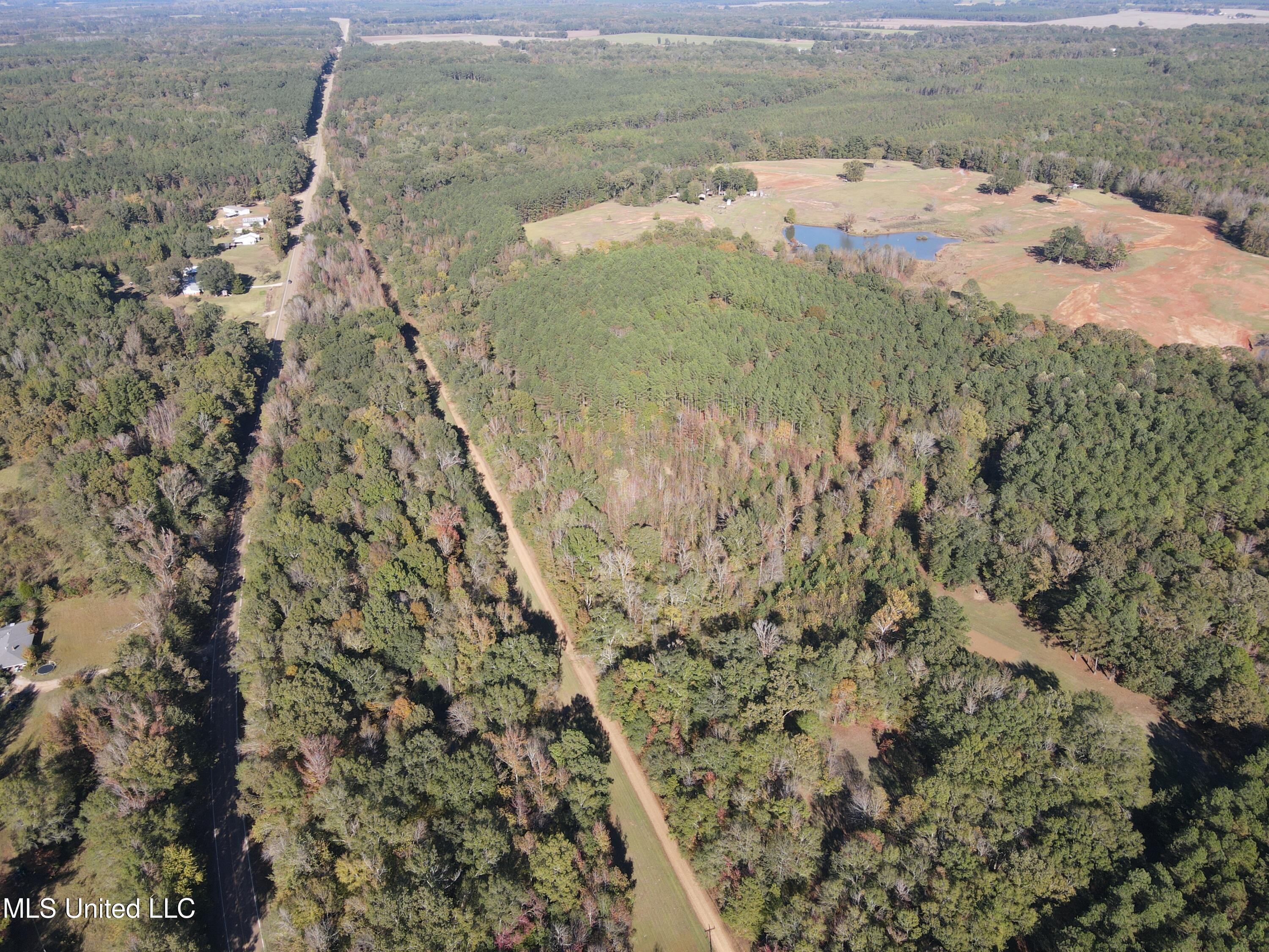 1218 Ms 9 Calhoun City, MS 38916 - Photo 18 of 22 DJI_0378
