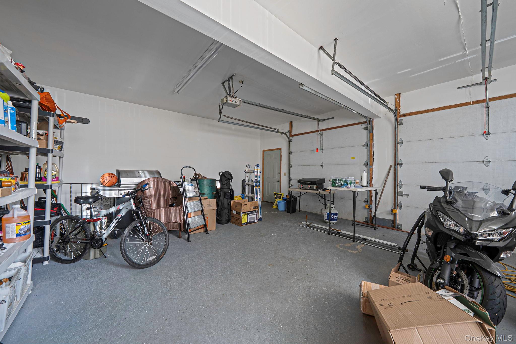 475 Old Country Road Huntington Station, NY 11746 - Photo 23 of 25