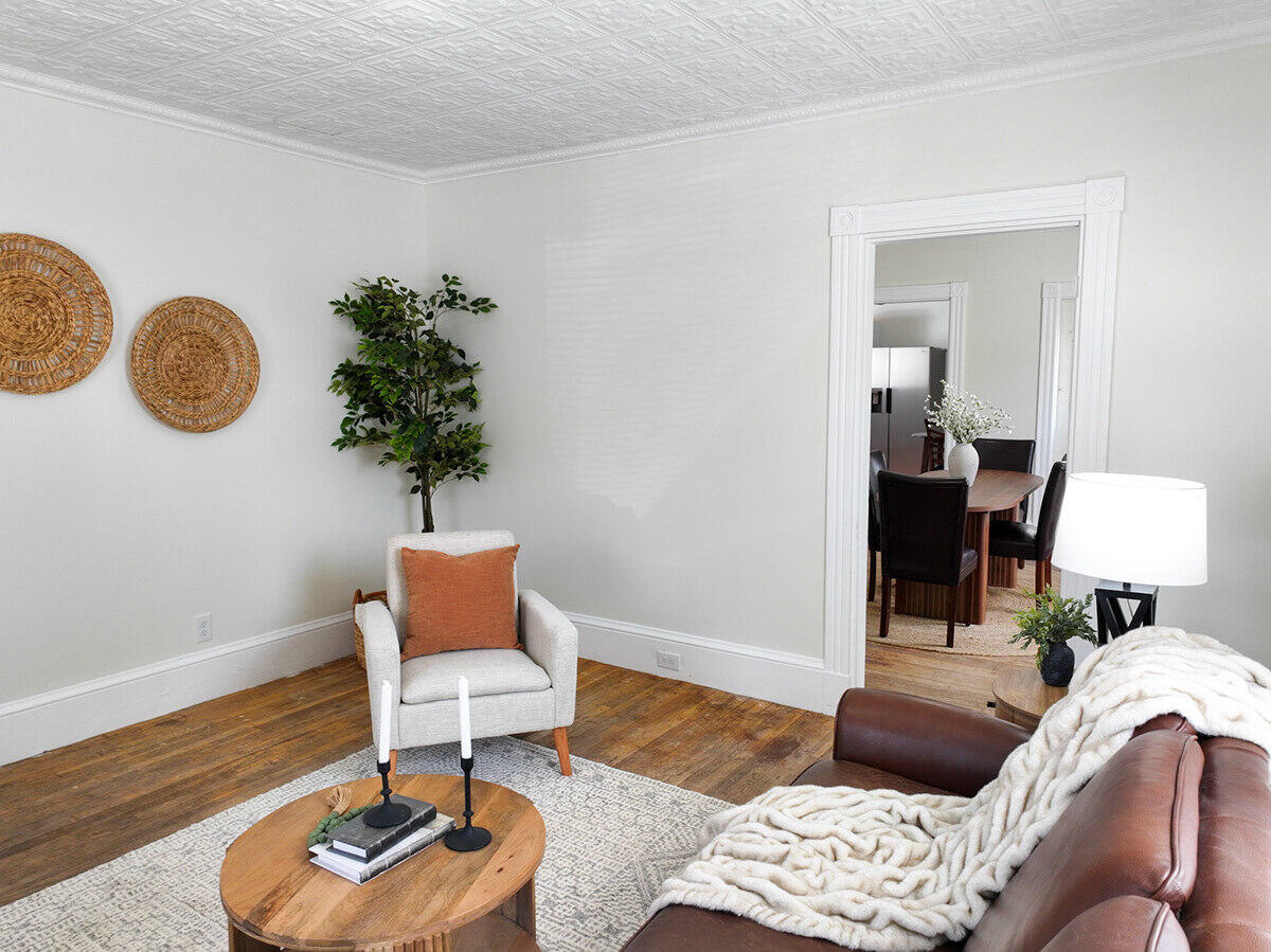 10 Blethen Street Lisbon, ME 04252 - Photo 11 of 69 Living Room