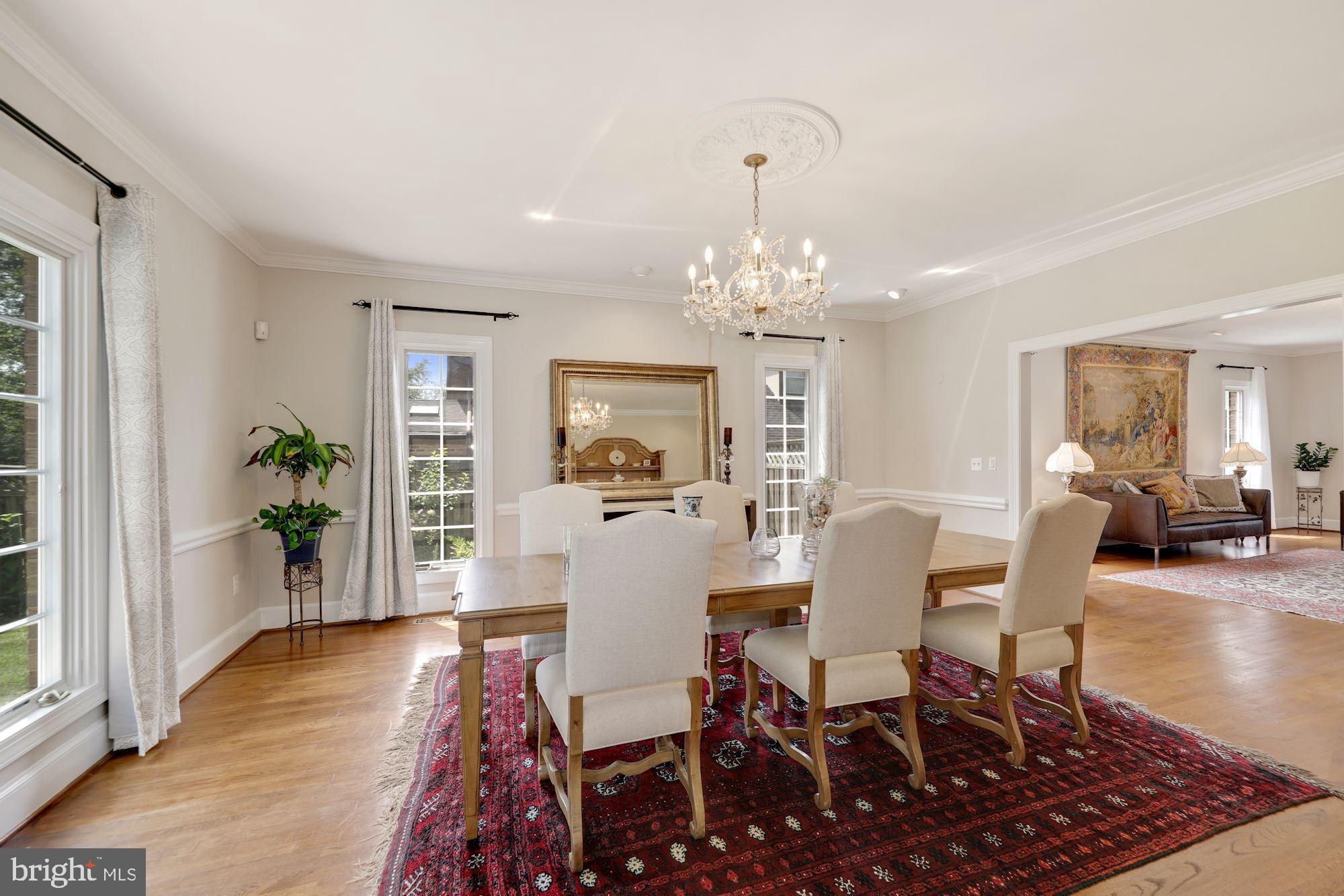 9809 Hall Road Potomac, MD 20854 - Photo 11 of 43