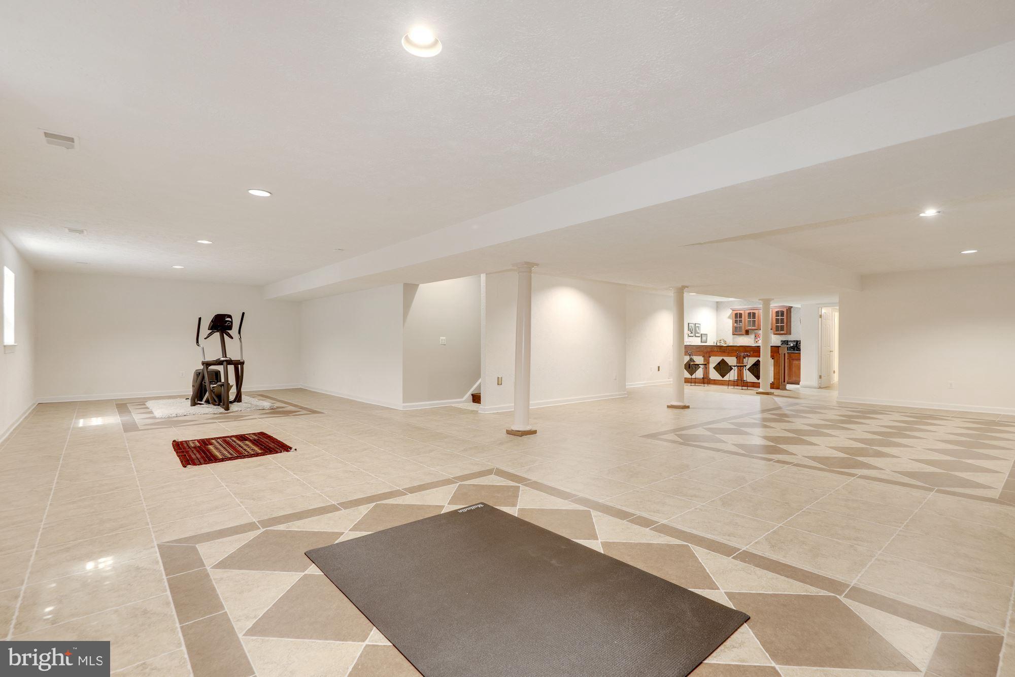 9809 Hall Road Potomac, MD 20854 - Photo 35 of 43