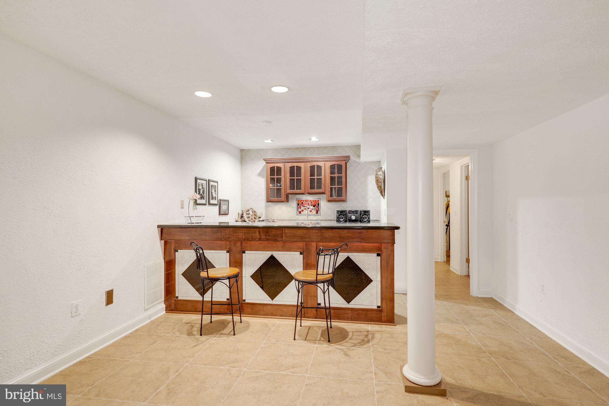 9809 Hall Road Potomac, MD 20854 - Photo 36 of 43