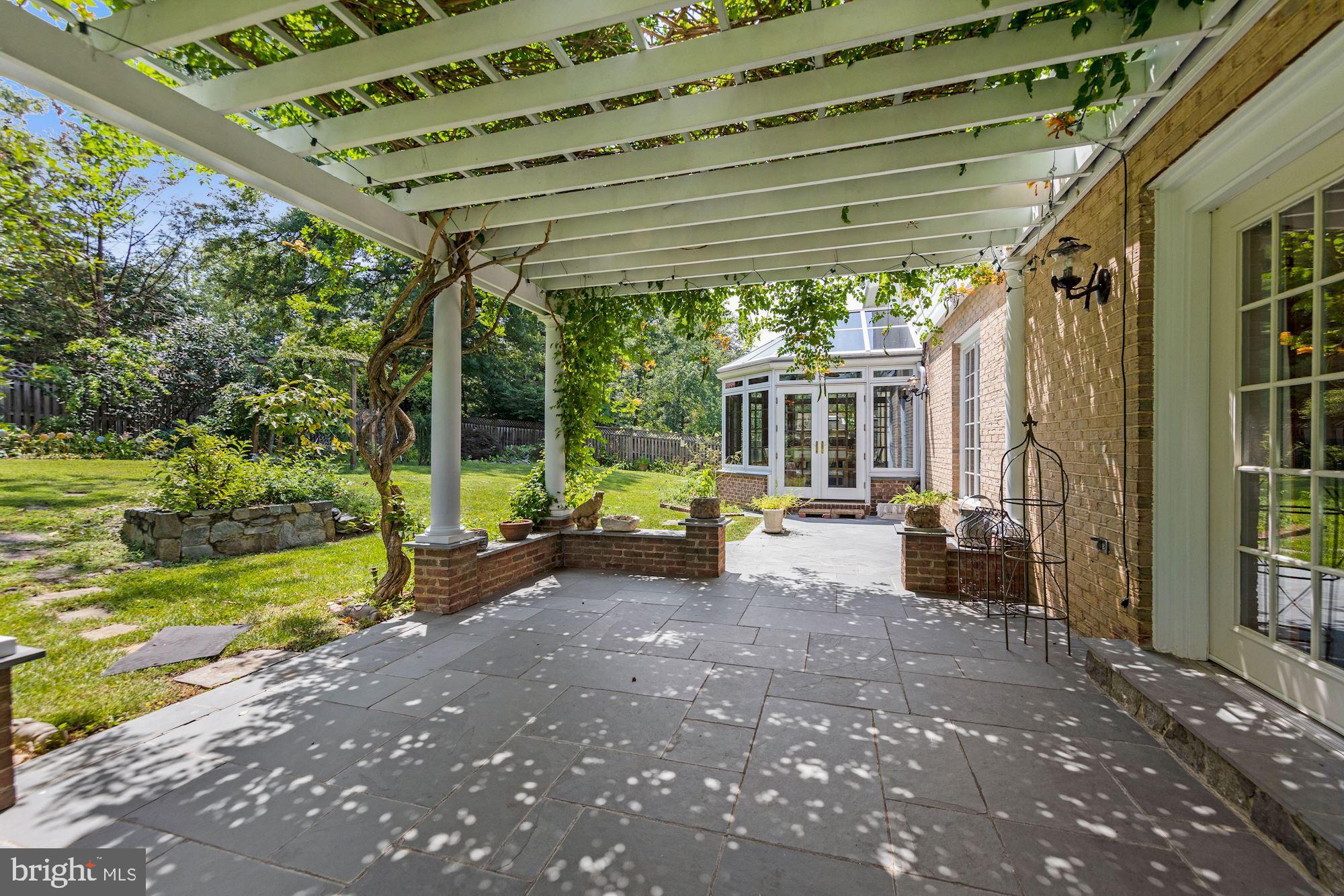 9809 Hall Road Potomac, MD 20854 - Photo 41 of 43