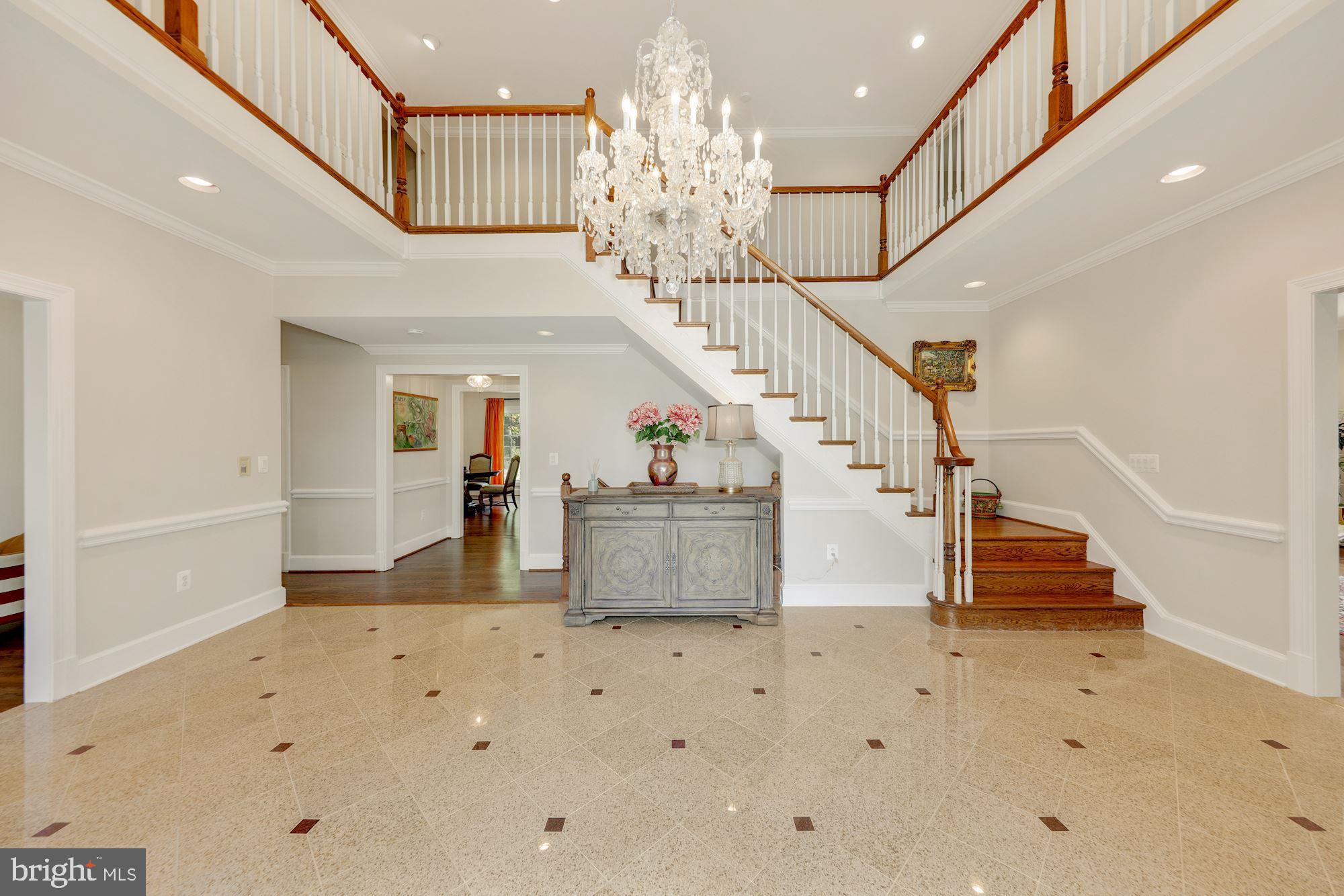 9809 Hall Road Potomac, MD 20854 - Photo 7 of 43