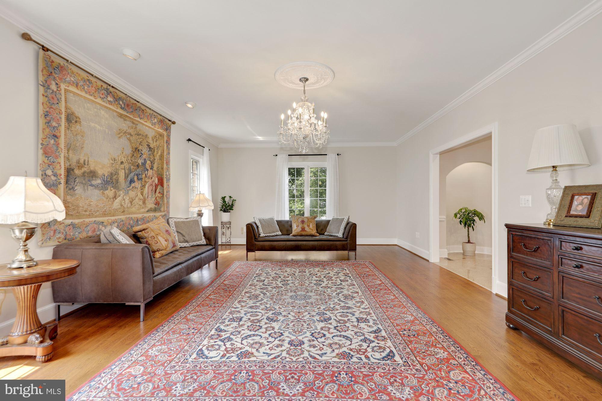 9809 Hall Road Potomac, MD 20854 - Photo 8 of 43