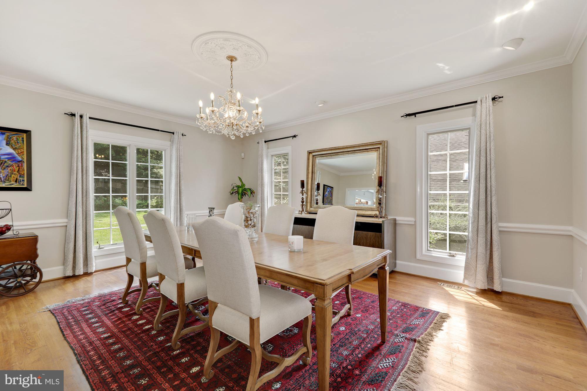 9809 Hall Road Potomac, MD 20854 - Photo 10 of 43