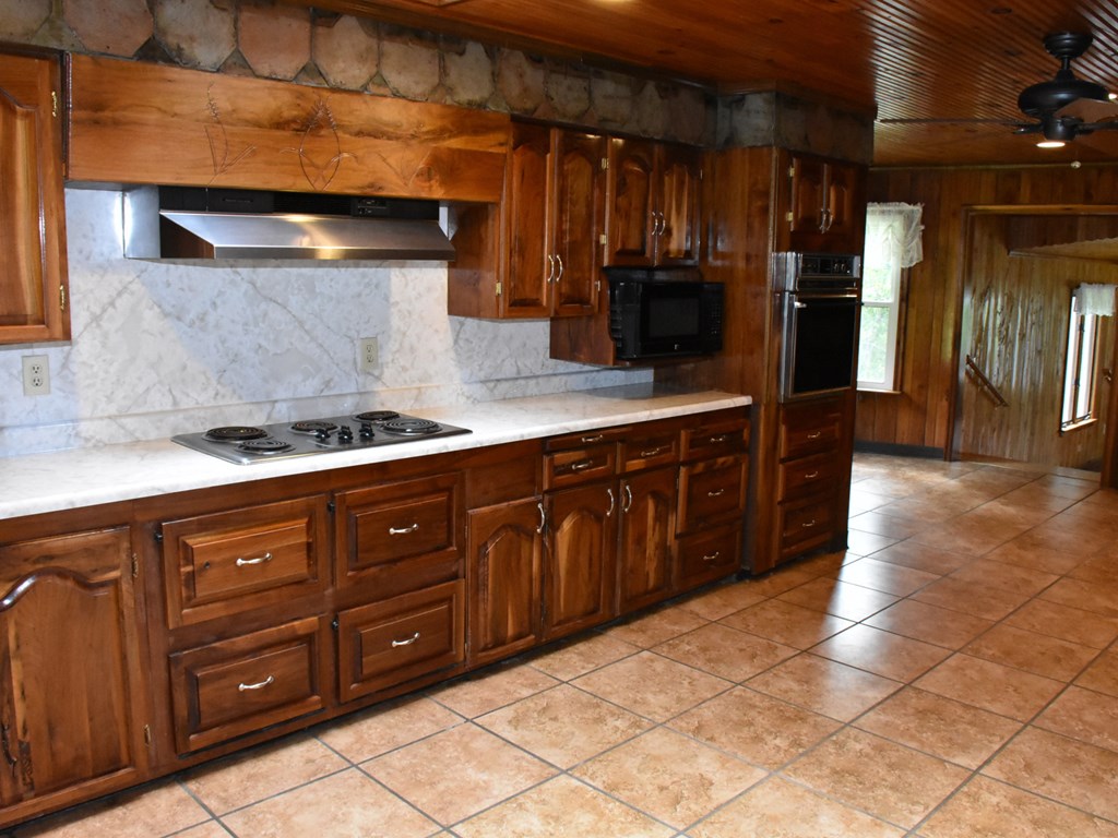 16683 South Mead Road Saegertown, PA 16433 - Photo 16 of 80