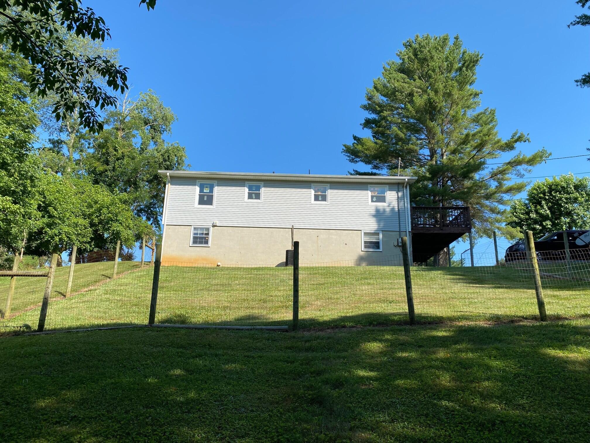 26390 Watauga Road Abingdon, VA 24211 - Photo 29 of 33 Rear2