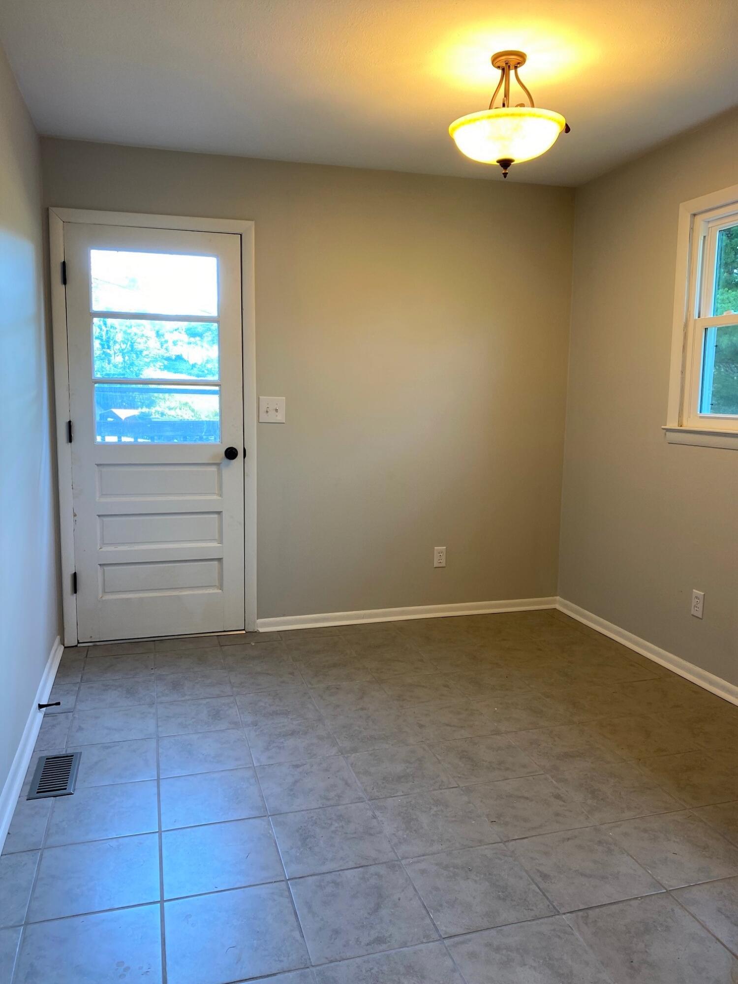 26390 Watauga Road Abingdon, VA 24211 - Photo 8 of 33 DR1