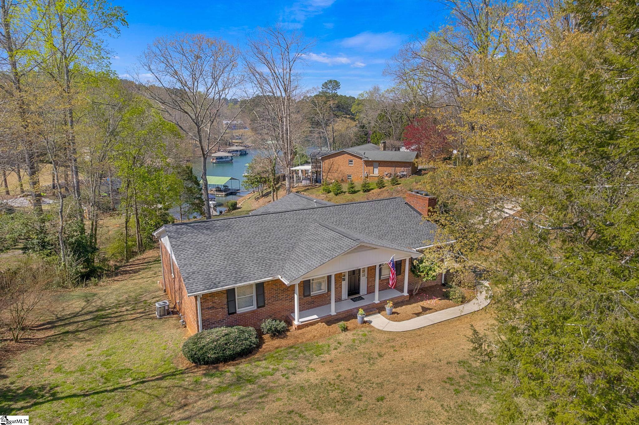 101 Cardinal Drive Seneca, SC 29672 - Photo 3 of 50