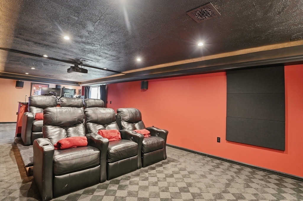 34 Harbor Light Road Leominster, MA 01453 - Photo 28 of 38 Gallery Image 28