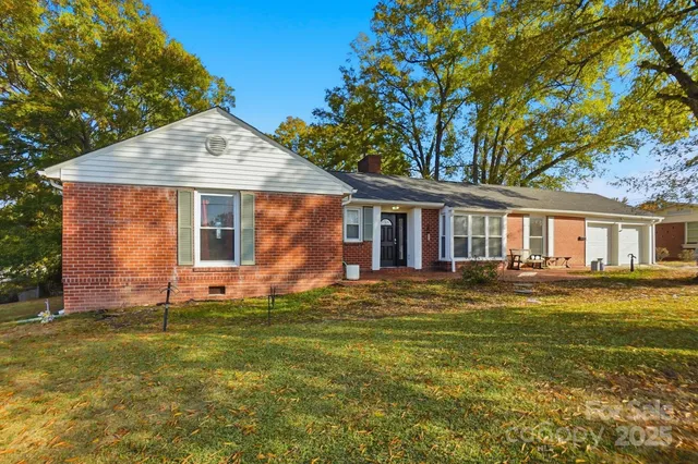 $450,000 | 407 Rosewood Court, Lancaster, SC 29720