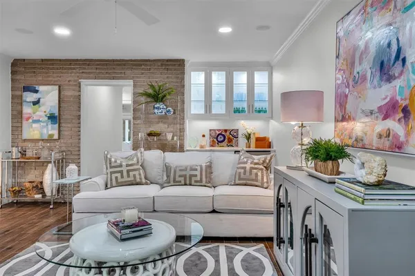 $975,000 | 3617 Northwest Parkway, University Park, TX 75225