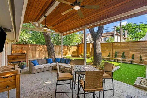 $939,000 | 3617 Northwest Parkway, University Park, TX 75225