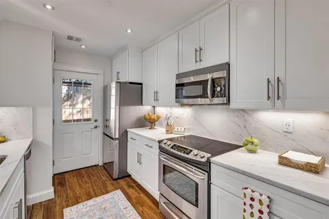 $939,000 | 3617 Northwest Parkway, University Park, TX 75225