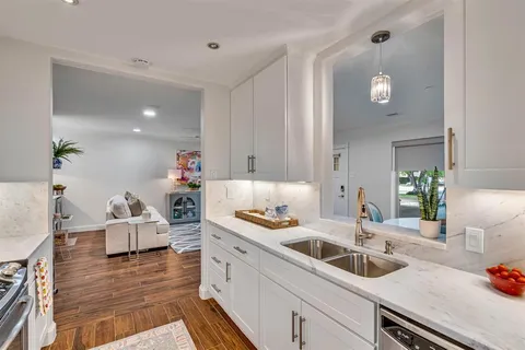 $939,000 | 3617 Northwest Parkway, University Park, TX 75225
