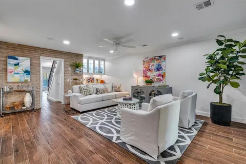 $939,000 | 3617 Northwest Parkway, University Park, TX 75225