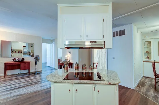 $139,000 | 9360 North Blackstone Avenue, Unit 213, Fresno, CA 93720