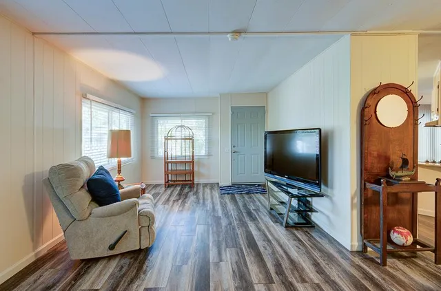 $139,000 | 9360 North Blackstone Avenue, Unit 213, Fresno, CA 93720