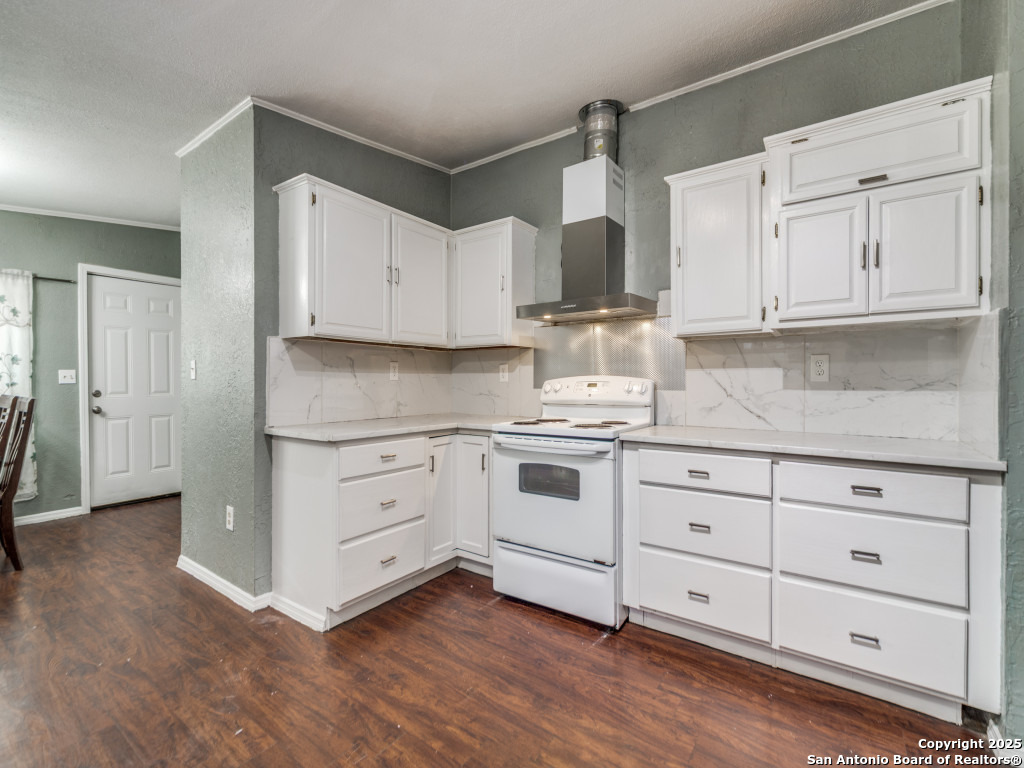 705 Walnut Way Boerne, TX 78006 - Photo 11 of 25