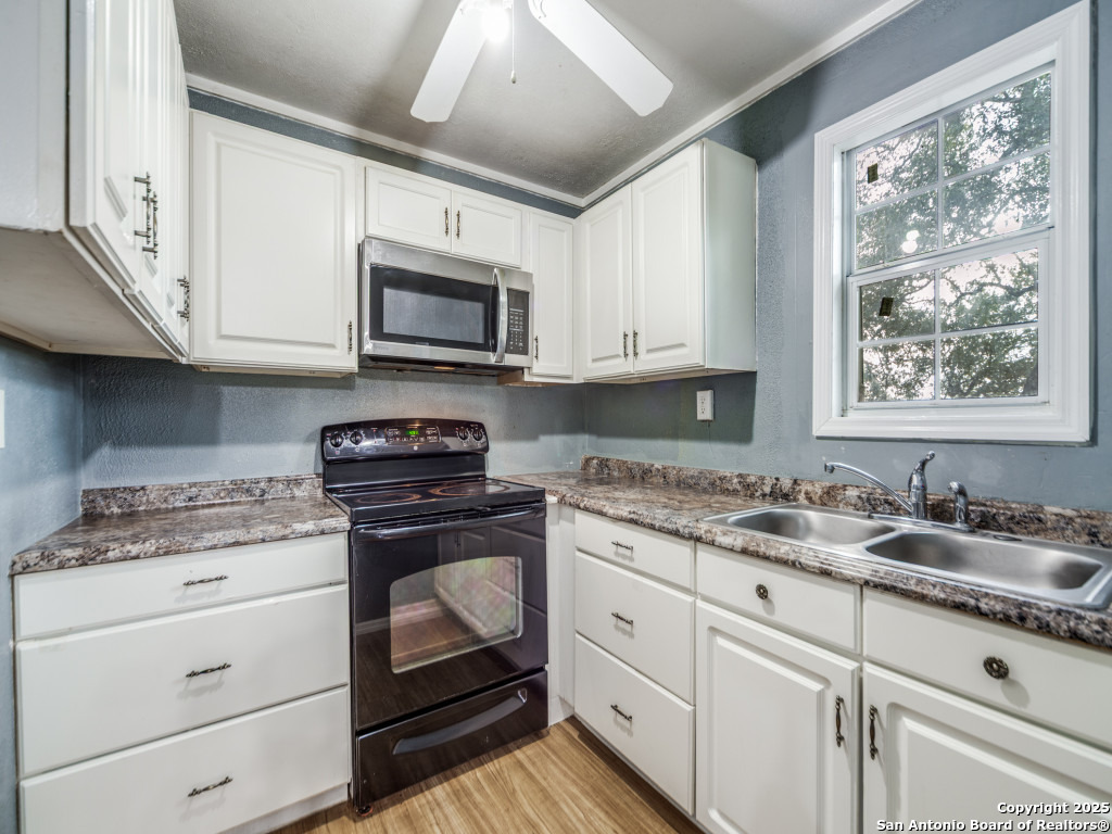 705 Walnut Way Boerne, TX 78006 - Photo 21 of 25