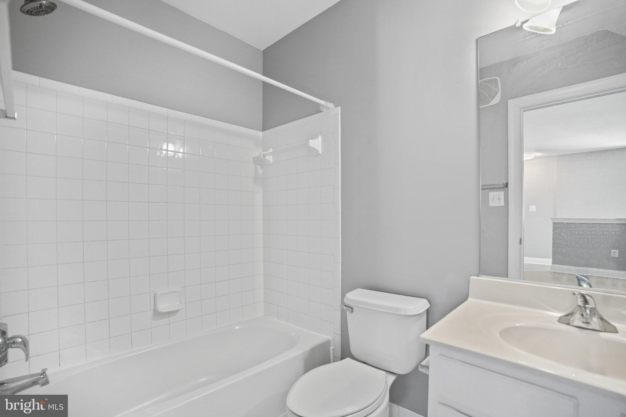 13043 Clarksburg Square Road, Unit 13043 Clarksburg, MD 20871 - Photo 25 of 45