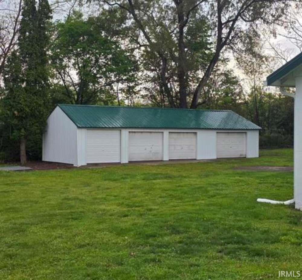 10577 Dalton Road Hagerstown, IN 47346 - Photo 8 of 42