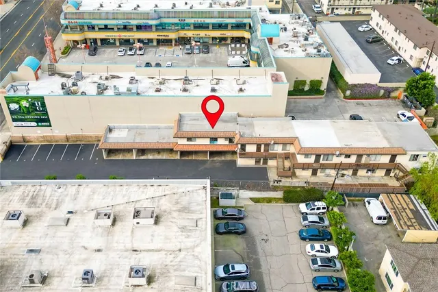 a picture of city view