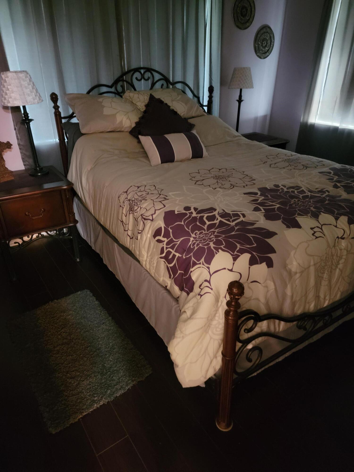 27 Vista Del Rio Boynton Beach, FL 33426 - Photo 20 of 33 a bedroom with a bed and a window