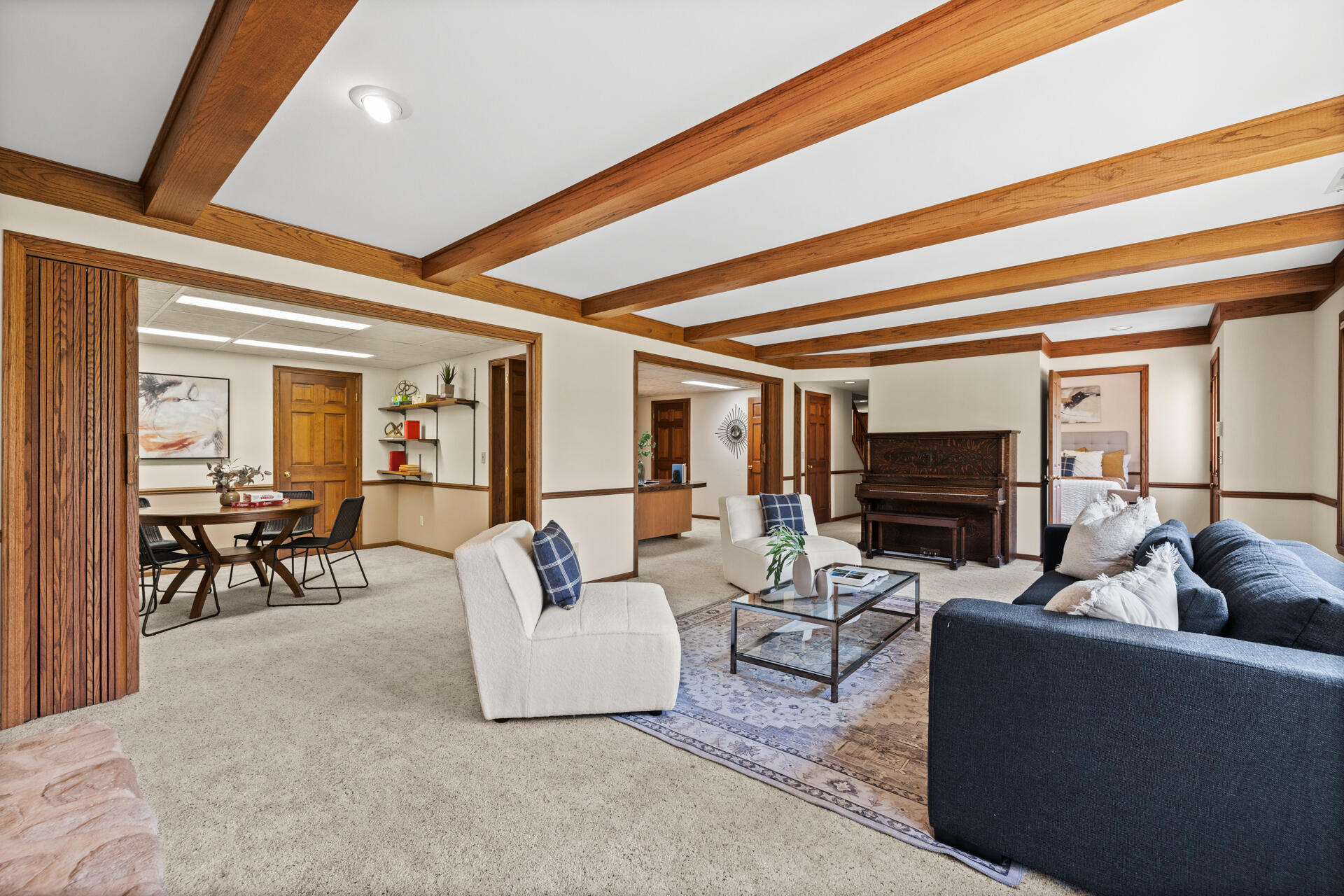 1041 Horns Corners Road Cedarburg, WI 53012 - Photo 45 of 53 Family Room
