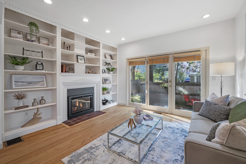 2729 Kinnaird Street, Unit 2, Cambridge, MA 02139 Compass