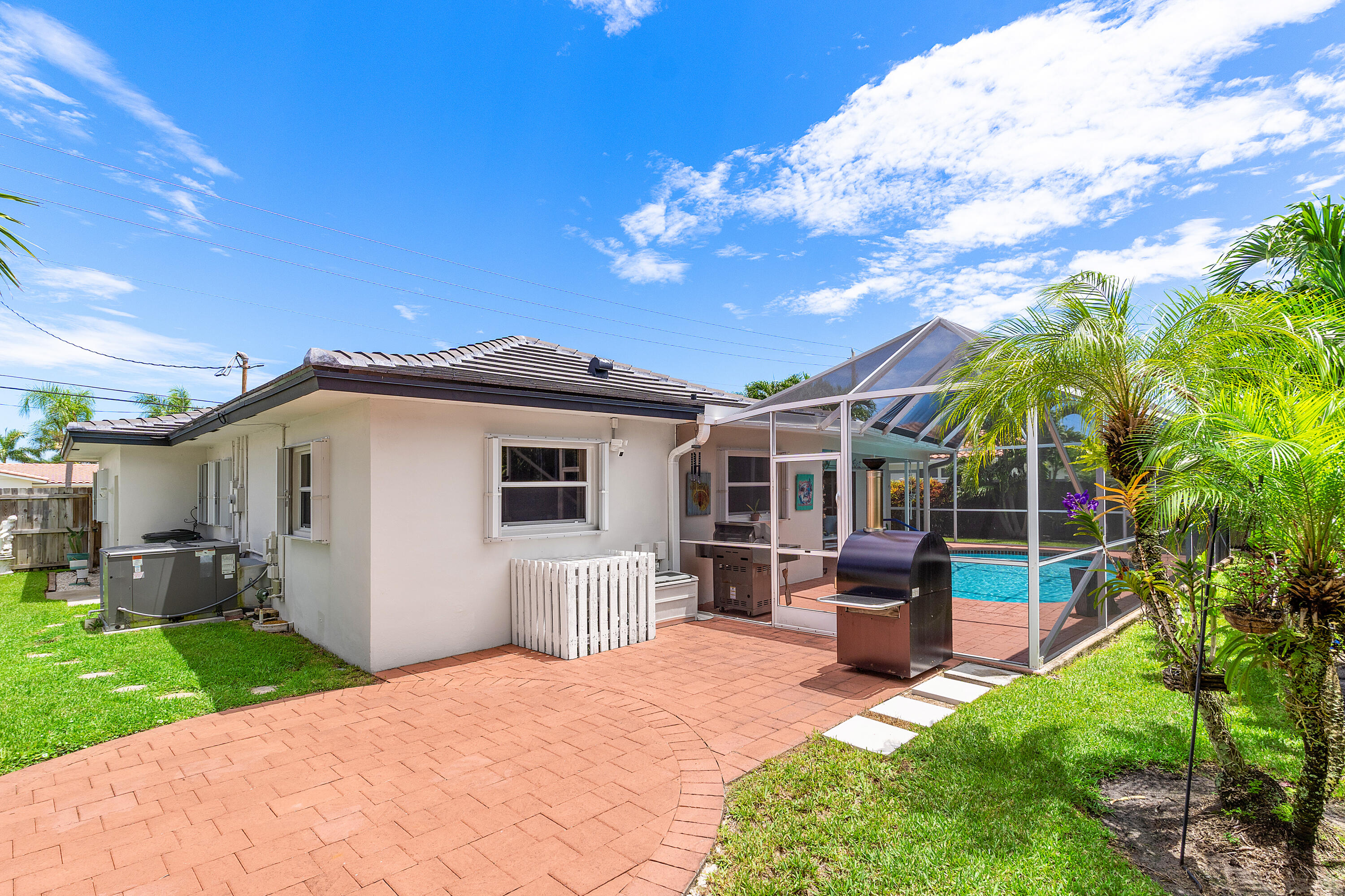 808 Appleby Street Boca Raton, FL 33487 - Photo 4 of 39 004-808ApplebyStreet-BocaRaton-FL-33487-